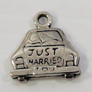*B) Vintage Double Sided Just Married Wedding Car Jewelry Charm